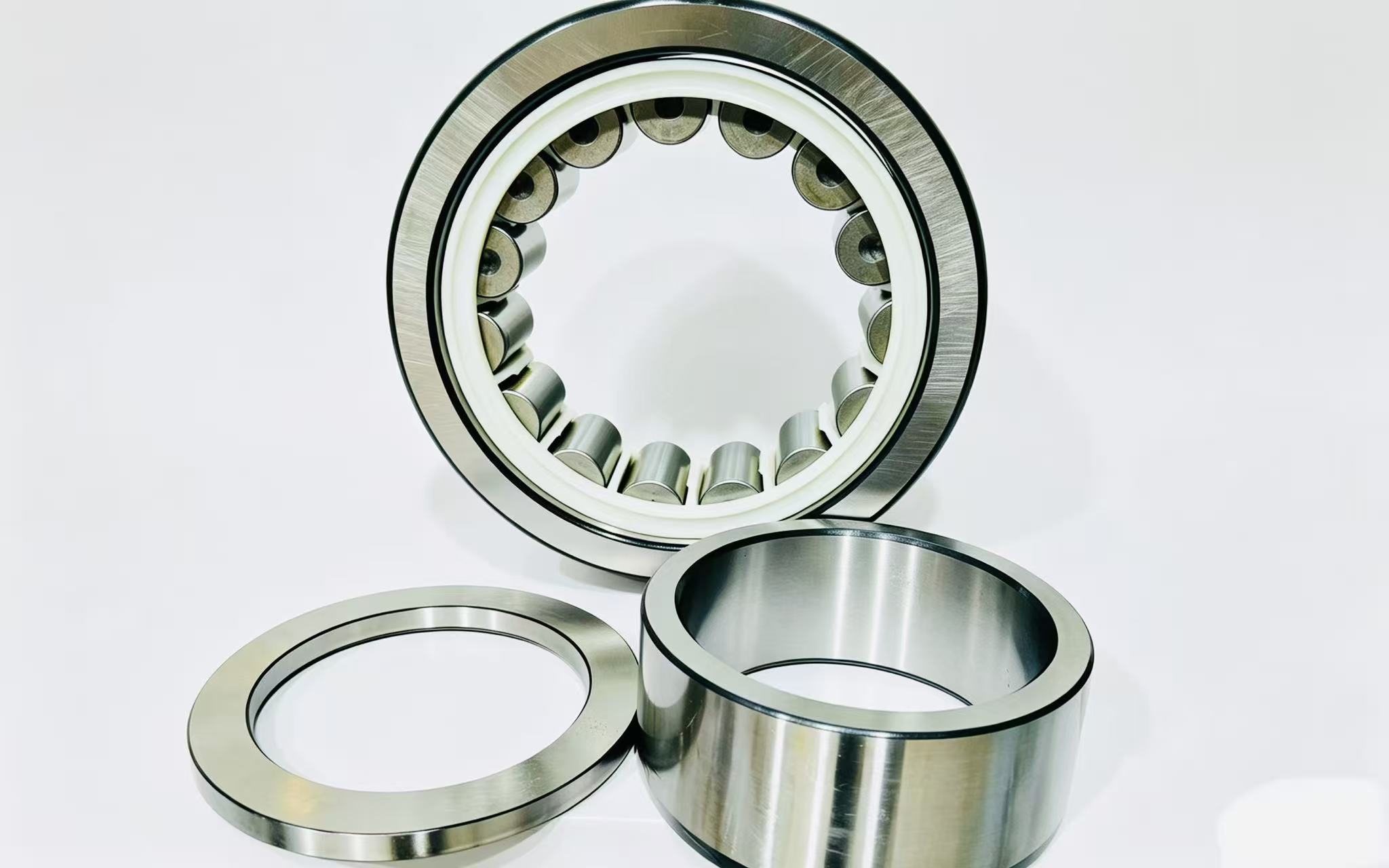 42726/BC1B322880/WJ130X250X80/NJ3226X1Railway Cylindrical Roller Bearing